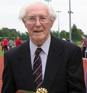 Les Williams Club President from 1995-2011 