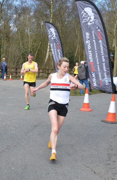 Kirsty Longley set new course record at Halwood 5k