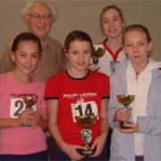 Club President Les Williams presents the trophies at Christmas Handicap